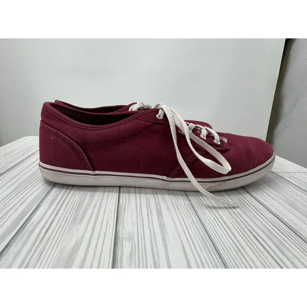 Van's Low Top Lace Up Women's Red Sneakers‎ Size 11 Casual Canvas Shoes